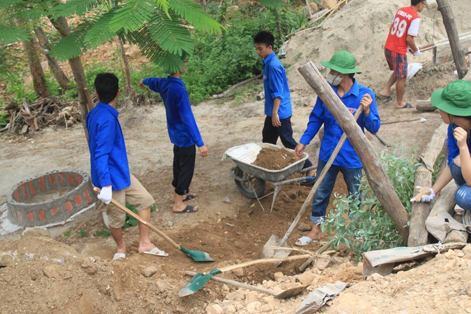 Chiến dịch mùa hè xanh 2015 tại xã Bản Sen, Huyện Vân Đồn, Quảng Ninh - ảnh 4