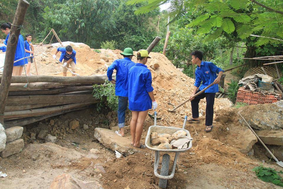 Chiến dịch mùa hè xanh 2015 tại xã Bản Sen, Huyện Vân Đồn, Quảng Ninh - ảnh 5