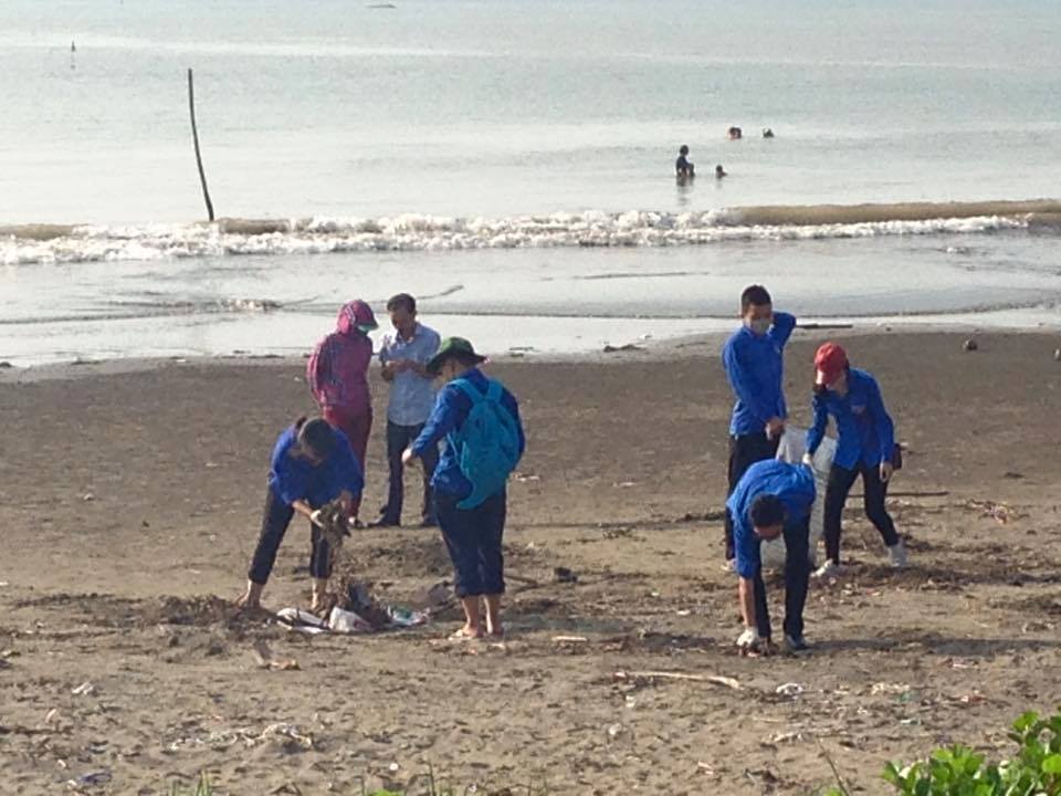 Hoạt động tình nguyện bảo vệ môi trường biển tại Đồ Sơn - ảnh 6